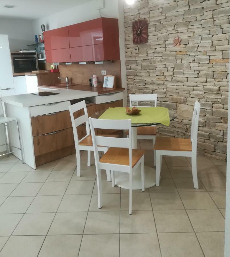 Apartma Zalka Izola Buitenkant foto