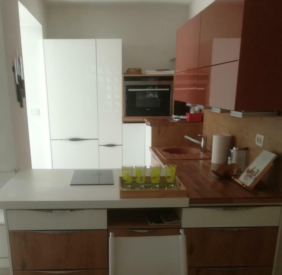 Apartma Zalka Izola Buitenkant foto