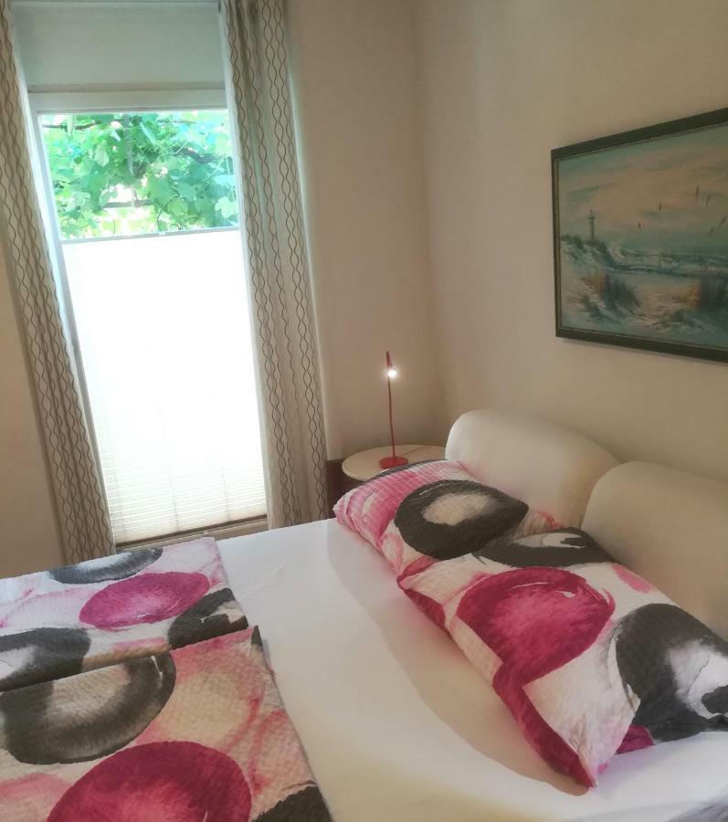 Apartma Zalka Izola Buitenkant foto