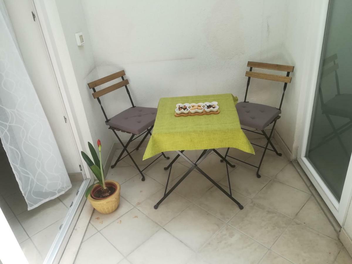 Apartma Zalka Izola Buitenkant foto