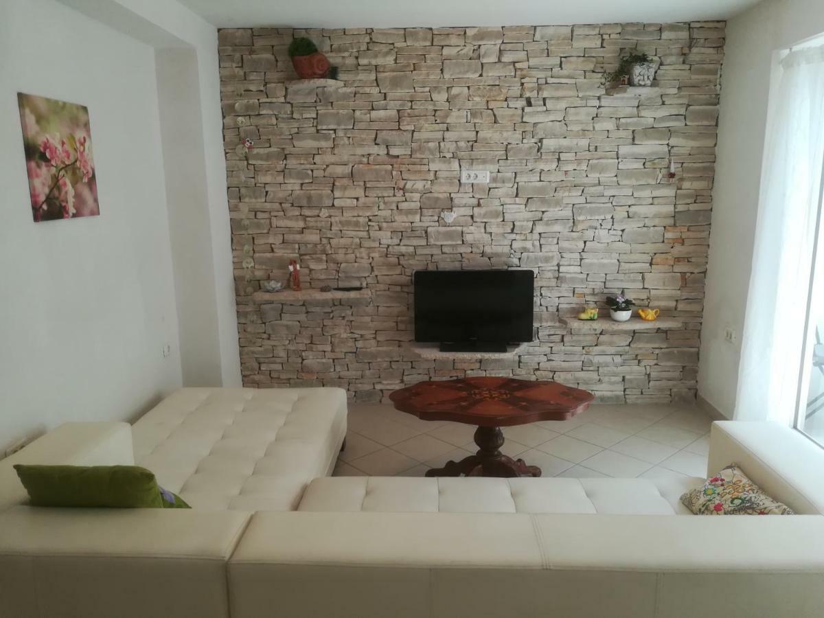 Apartma Zalka Izola Buitenkant foto