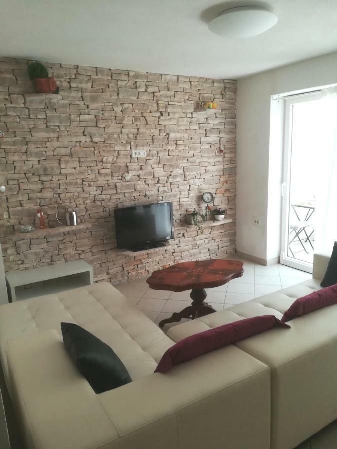 Apartma Zalka Izola Buitenkant foto