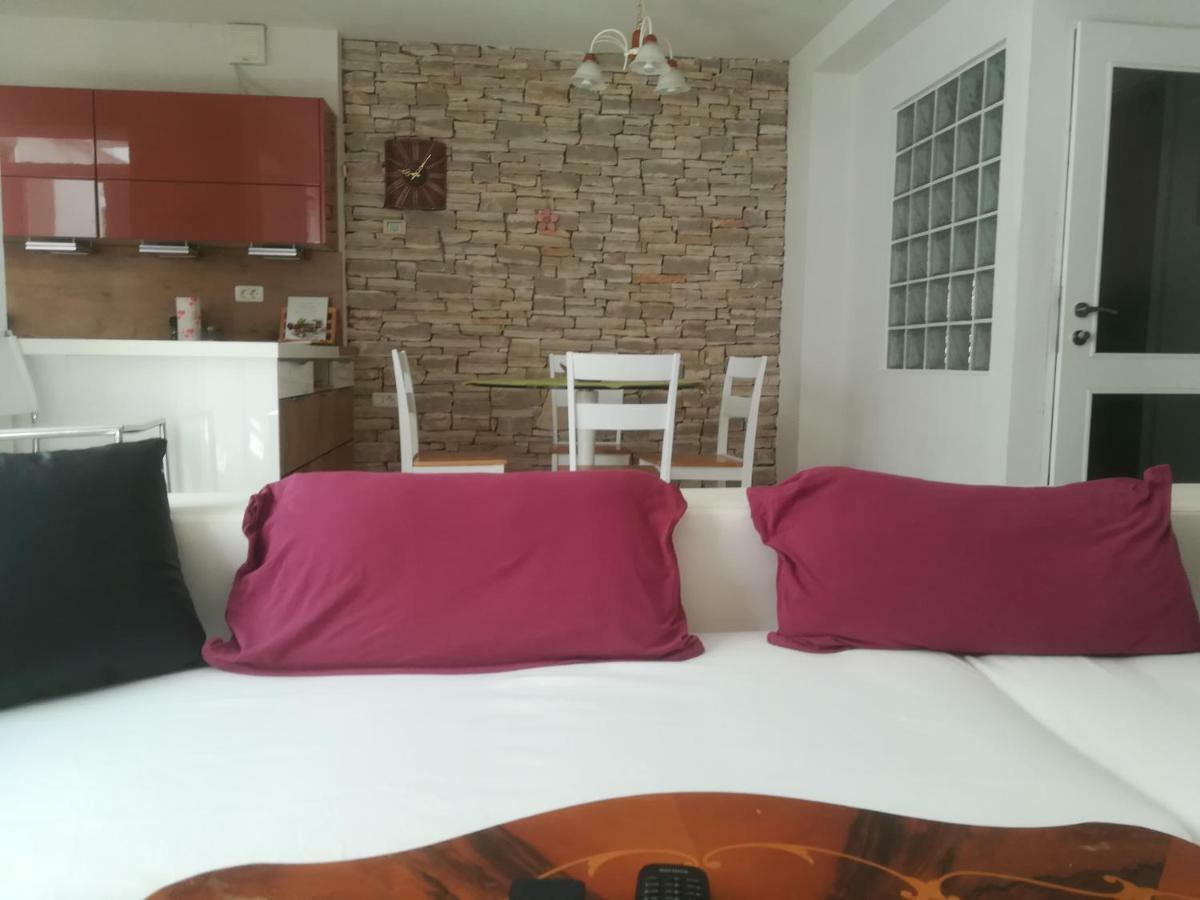 Apartma Zalka Izola Buitenkant foto