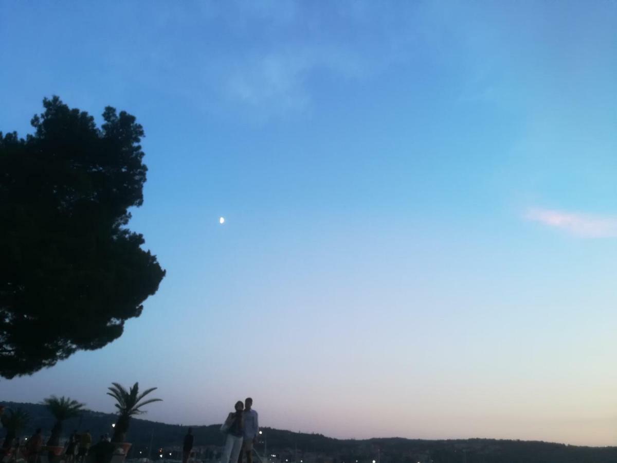 Apartma Zalka Izola Buitenkant foto