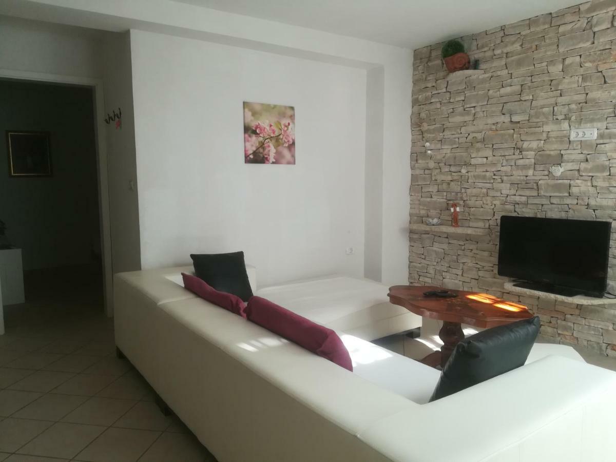 Apartma Zalka Izola Buitenkant foto