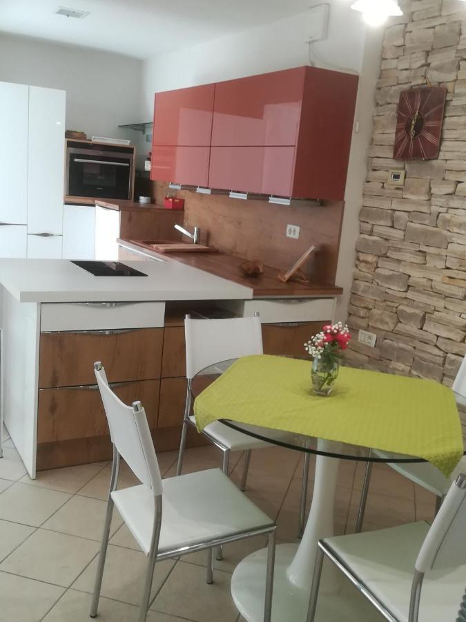 Apartma Zalka Izola Buitenkant foto